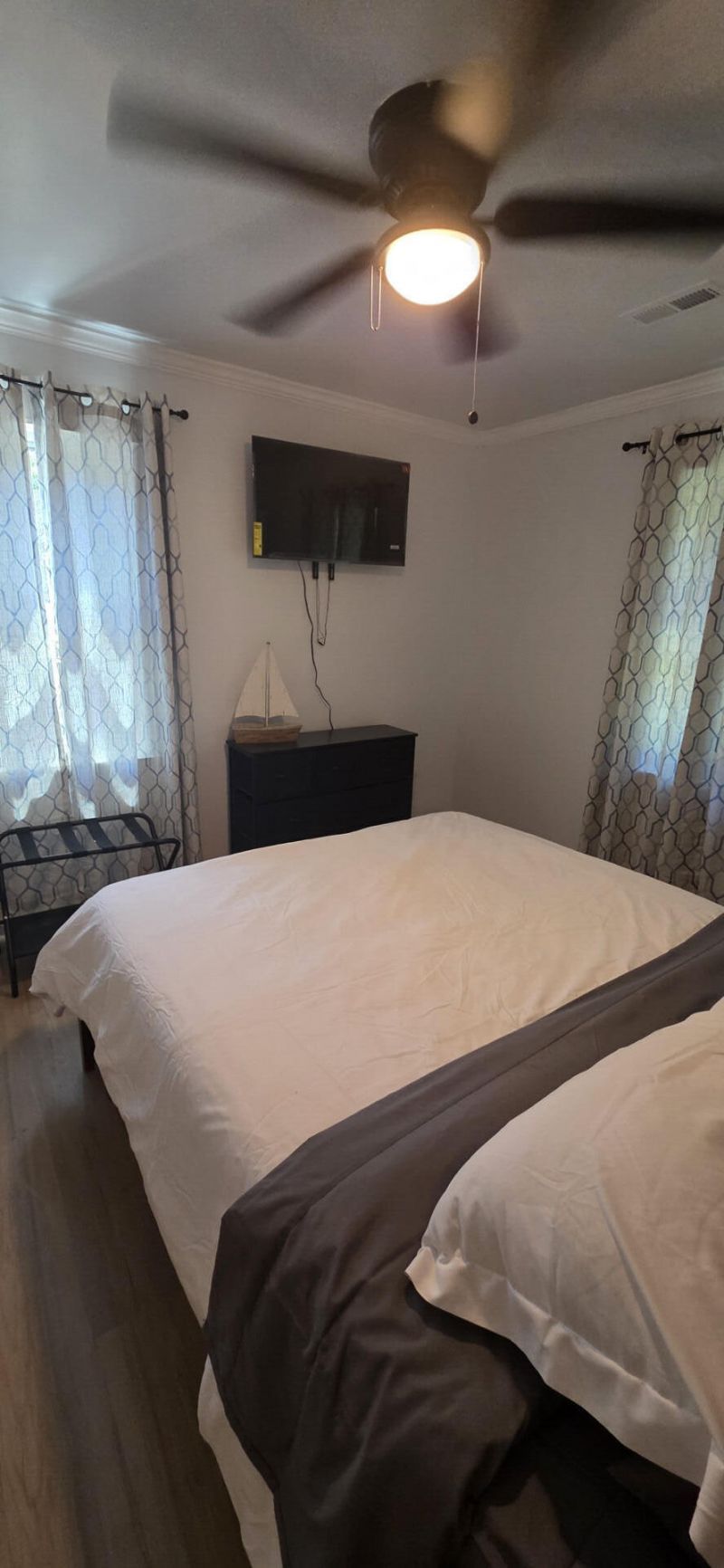 1339 S Lakeland Drive Photo 9