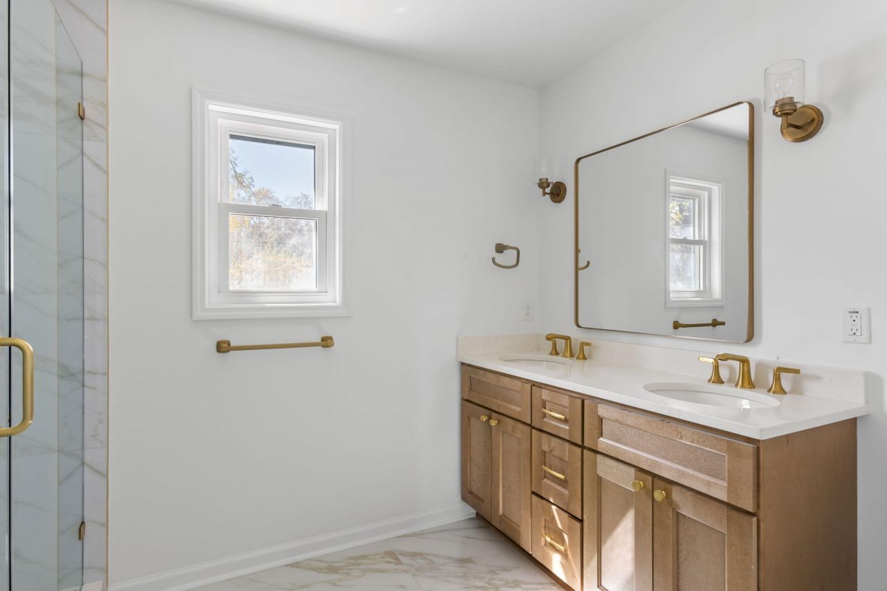 2480 Lantern Street Photo 11