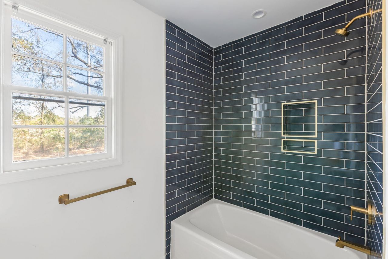 2480 Lantern Street Photo 17