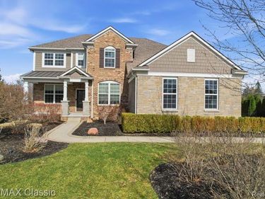 22822 Shepherds Hollow Drive, Lyon Twp, MI 48178