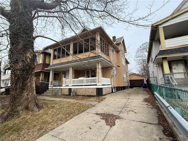 851 Paxton Road, Cleveland, OH 44108
