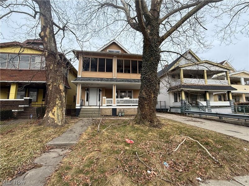 851 Paxton Road, Cleveland, OH 44108 Photo 2