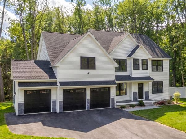 5 Highland Avenue, Salem, NH 03079