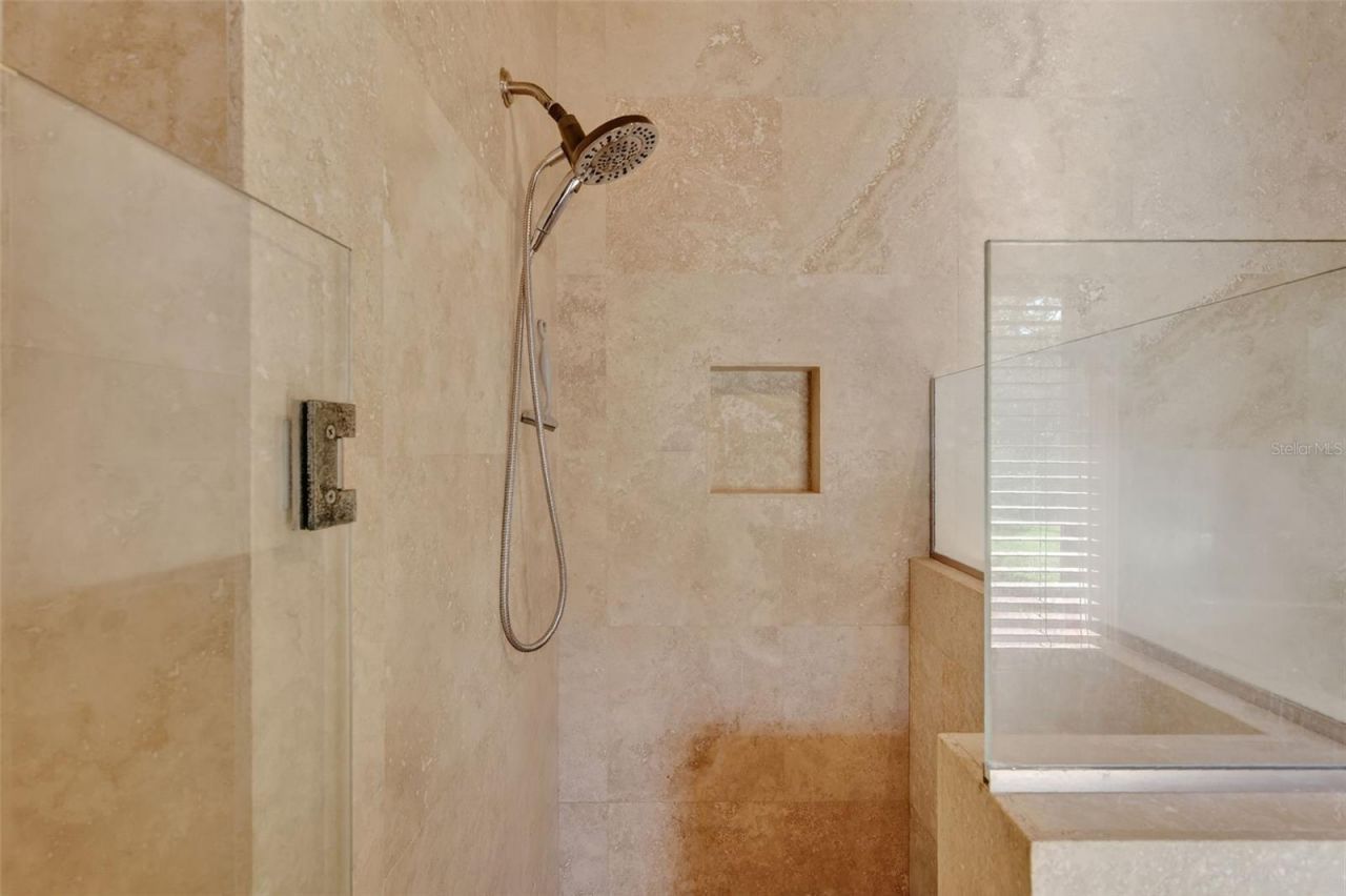 40242 Emeralda Island Road , Leesburg, FL 34788 Photo