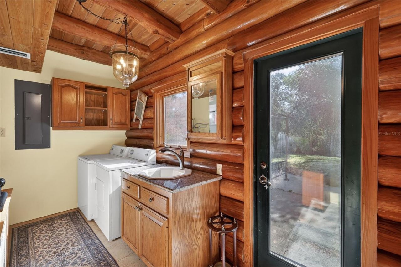 40242 Emeralda Island Road , Leesburg, FL 34788 Photo