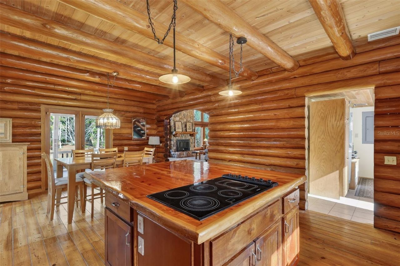 40242 Emeralda Island Road , Leesburg, FL 34788 Photo