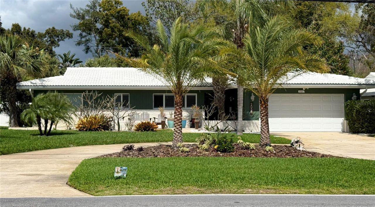 2058 Nursery Road, Clearwater, FL 33764 Main Photo