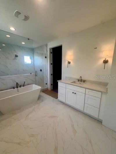 4405 W Ballast Point Boulevard, Tampa, FL 33611 Photo