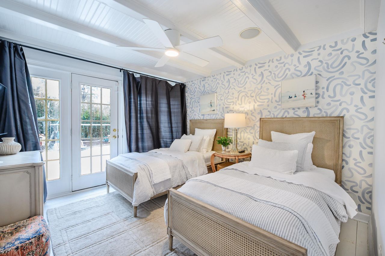 1160 Parkway Drive Photo 22