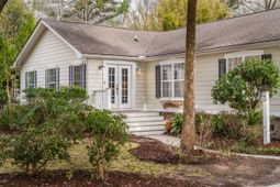 1160 Parkway Drive photo 4