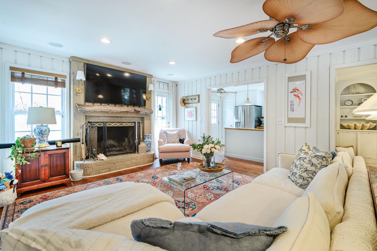 1160 Parkway Drive Photo 9