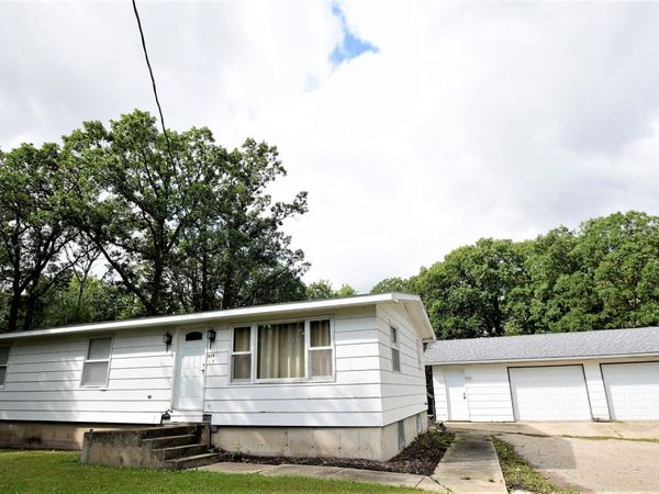 809 11th Avenue SE, Roseau, MN 56751