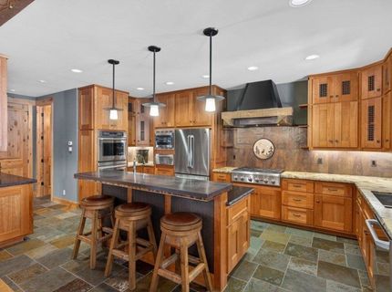 15043 Wolfgang Road, Truckee, CA 96161 Photo