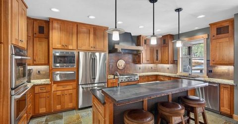 15043 Wolfgang Road, Truckee, CA 96161 Photo