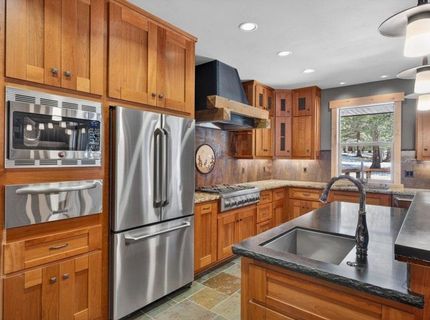 15043 Wolfgang Road, Truckee, CA 96161 Photo