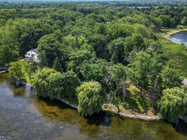 15665 Portage Road, Vicksburg, MI 49097