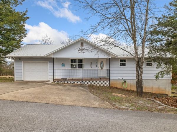 1180 Fry Street, Lead Hill, AR 72644
