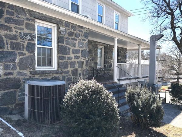 243 Glenville Road, Unit 2nd Floor, Greenwich, CT 06831