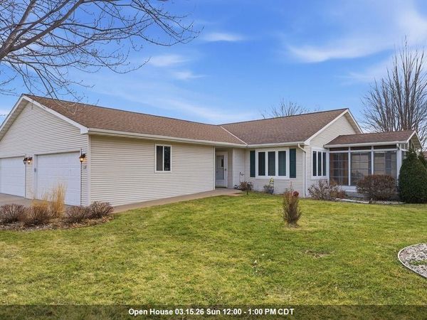 1399 W SOUTH PARK AVENUE, Oshkosh, WI 54902