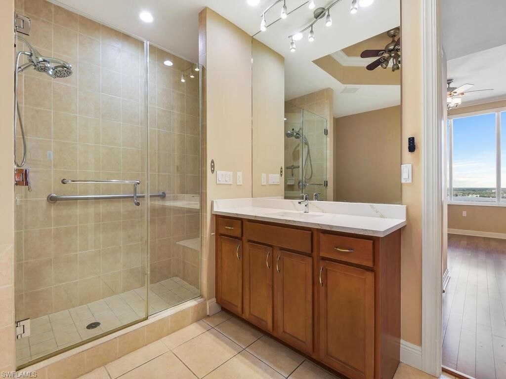 2104 W 1st St , Unit 2304, Fort Myers, FL 33901 Photo