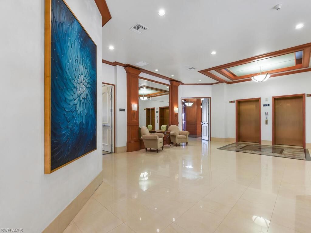 2104 W 1st St, Unit 2304, Fort Myers, FL 33901 Photo