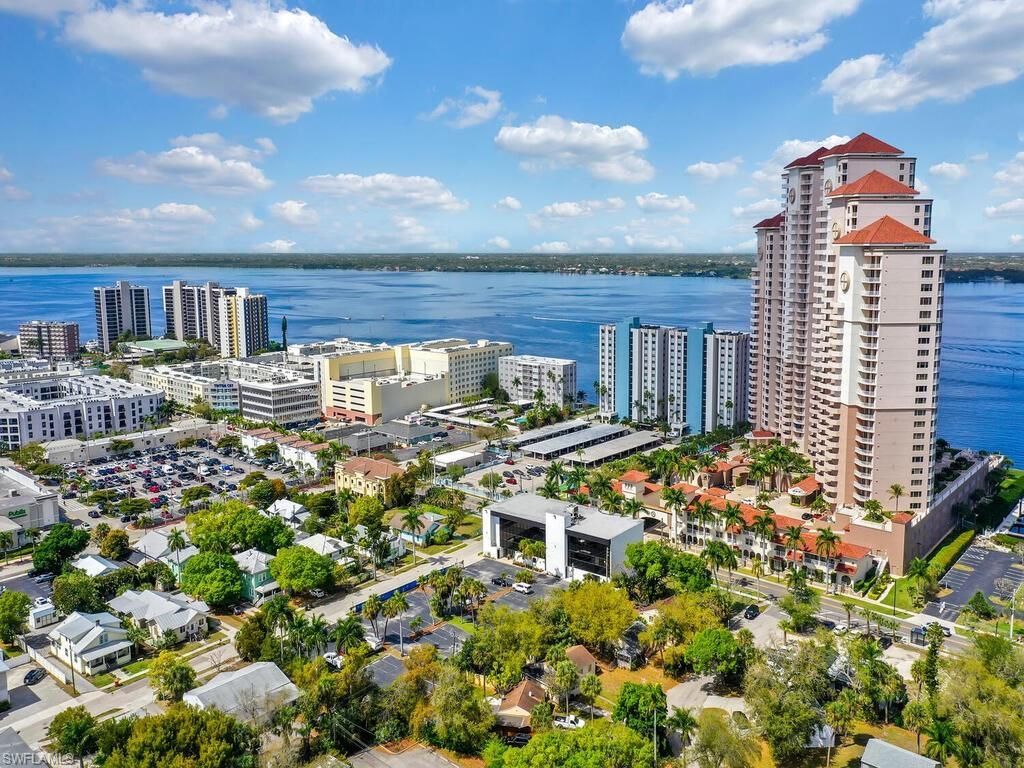 2104 W 1st St, Unit 2304, Fort Myers, FL 33901 Photo