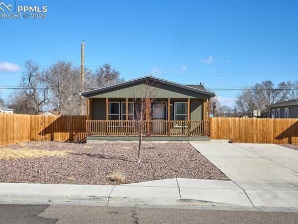 2203 W 15th Street, Pueblo, CO 81003