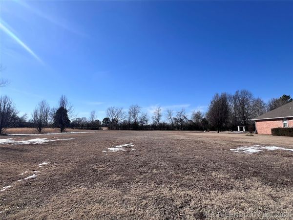 1709 Crestview Avenue , Muskogee, OK 74401