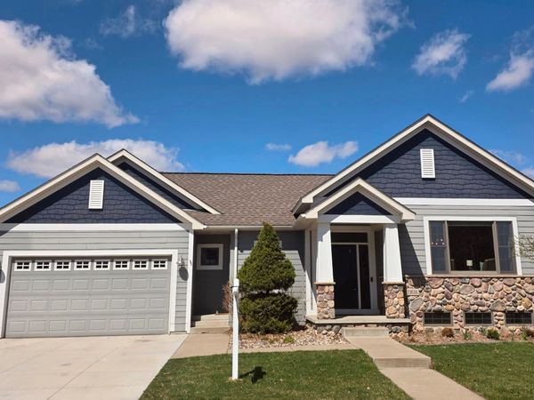 11614 Laketowne View, Albertville, MN 55301