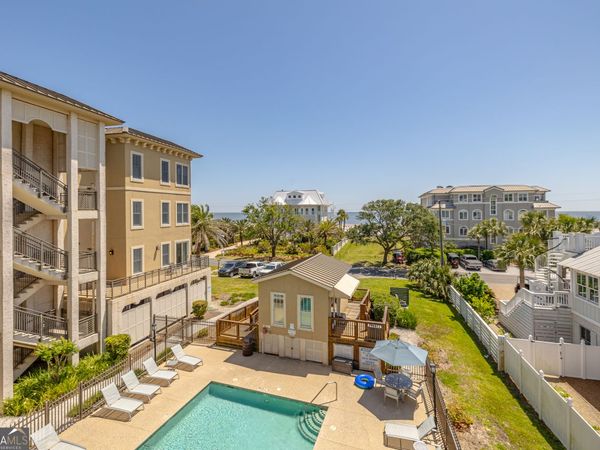 1015 Beachview Drive, Unit 208, St. Simons, GA 31522