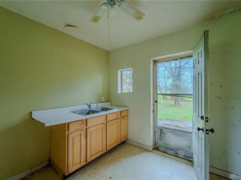 5839 Shaker Road, Franklin, OH 45005 Photo 6