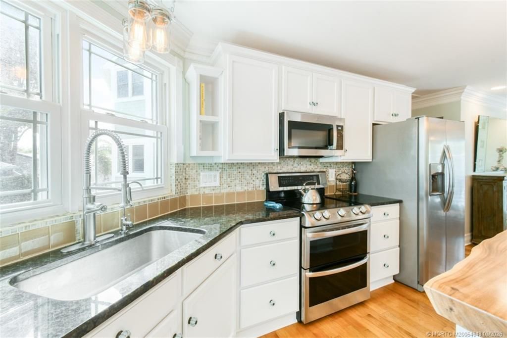 9172 SE Apollo Street, Hobe Sound, FL 33455 Photo