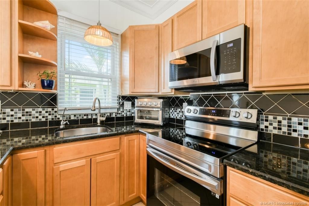 9172 SE Apollo Street, Hobe Sound, FL 33455 Photo