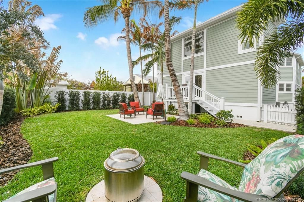 9172 SE Apollo Street, Hobe Sound, FL 33455 Photo