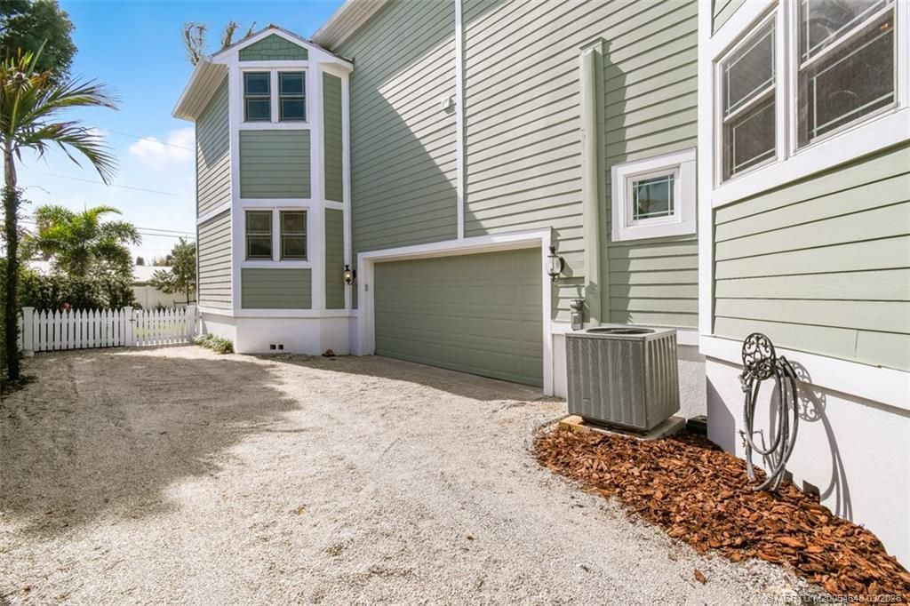 9172 SE Apollo Street, Hobe Sound, FL 33455 Photo