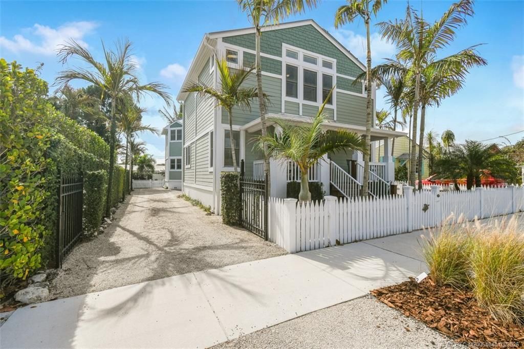 9172 SE Apollo Street, Hobe Sound, FL 33455 Photo