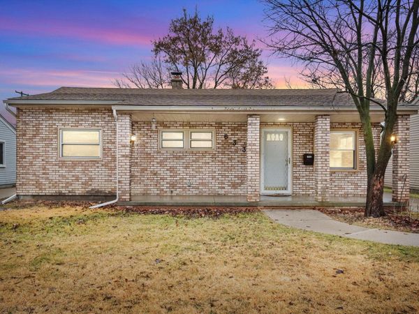 6331 Helen Street, Garden City, MI 48135