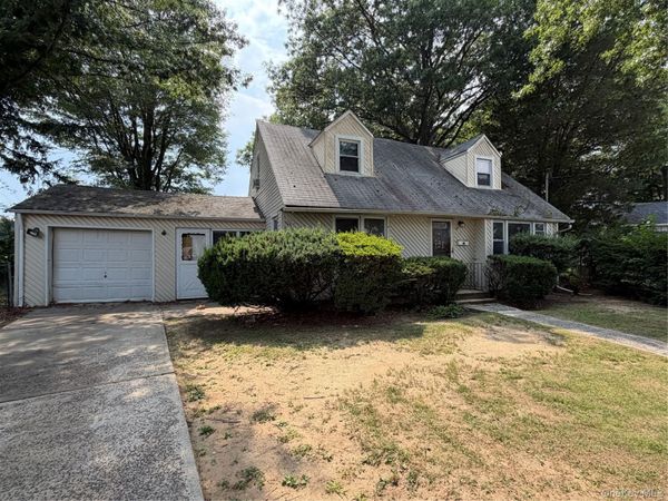 495 Rose Avenue, West Hempstead, NY 11552