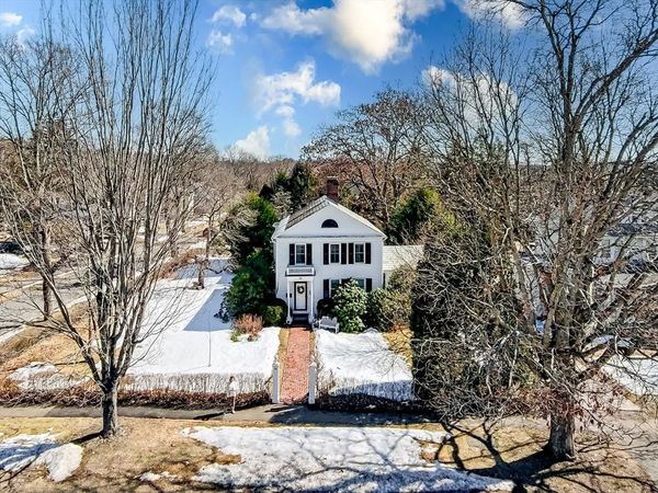 96 College St, South Hadley, MA 01075