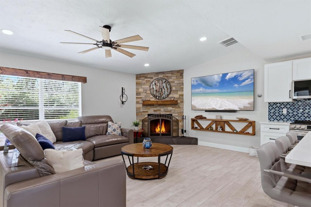 1417 70th Street Court E, Bradenton, FL 34208 Photo