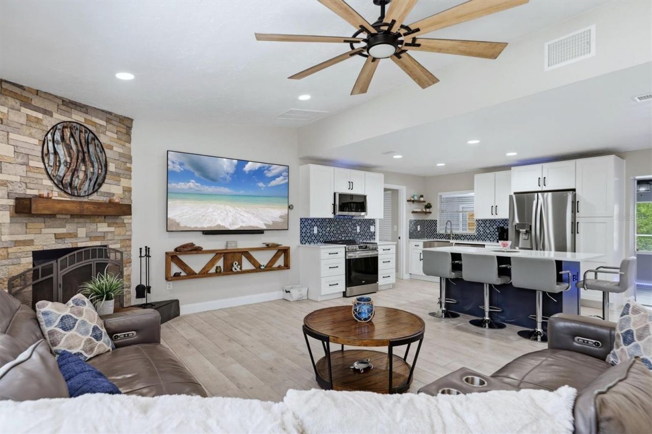 1417 70th Street Court E, Bradenton, FL 34208 Photo