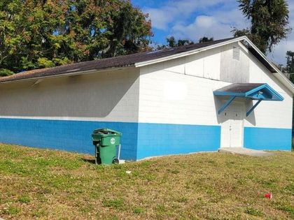 227 W VOORHIS AVENUE Deland, FL 32720