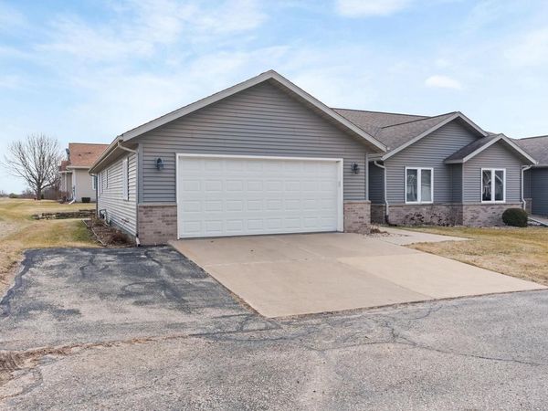 126 Jennifer Circle, Mount Horeb, WI 53572