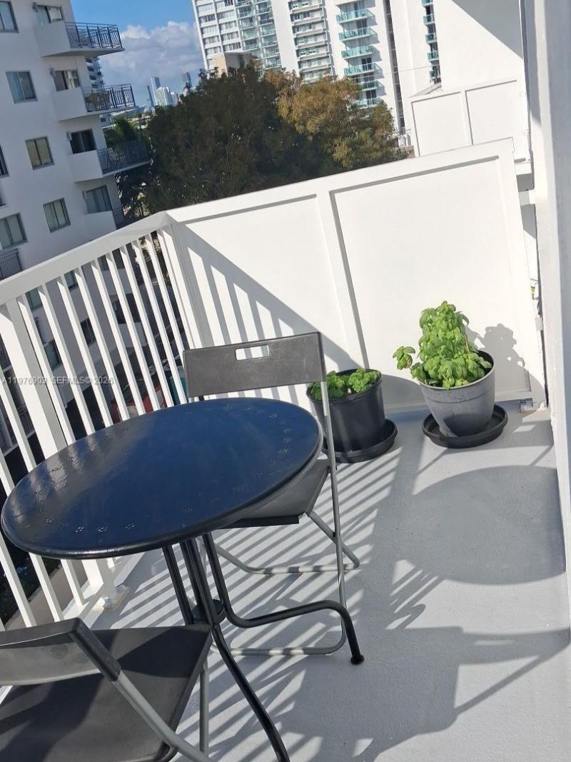 1130 11th St , Unit 5A, Miami Beach, FL 33139 Photo