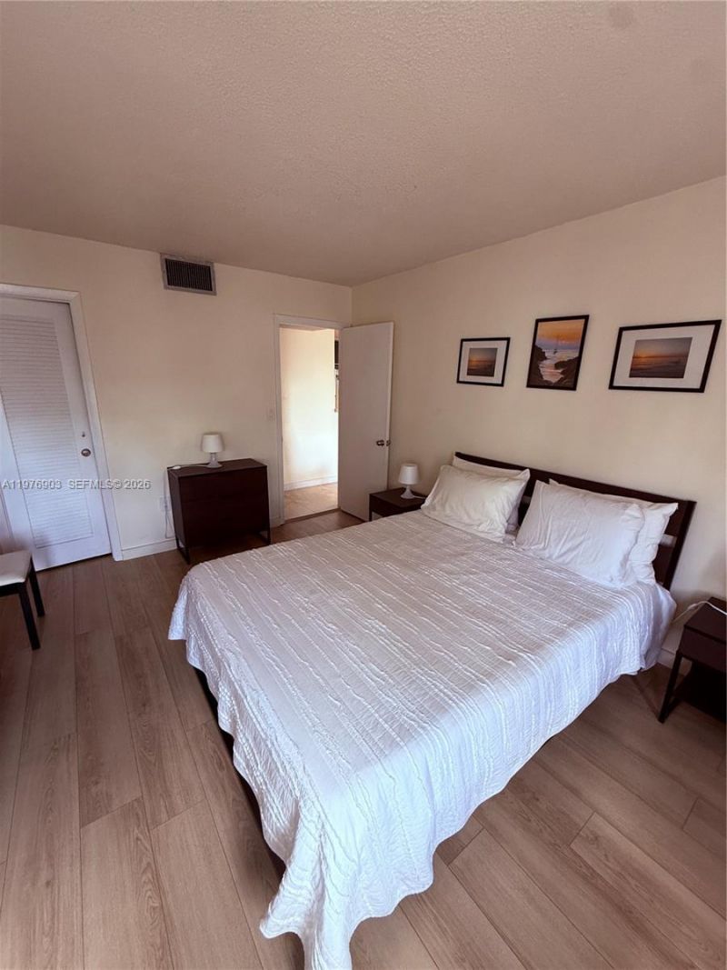 1130 11th St , Unit 5A, Miami Beach, FL 33139 Photo