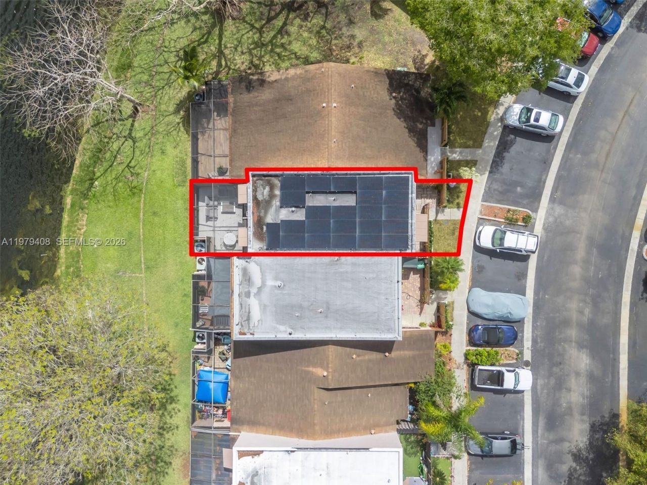 1305 NW 122nd Ter, Pembroke Pines, FL 33026 Photo