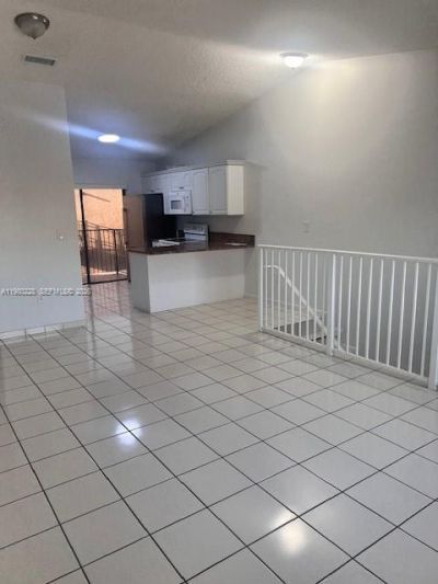 2815 W 76th St, Unit 202-17, Hialeah, FL 33018 Photo