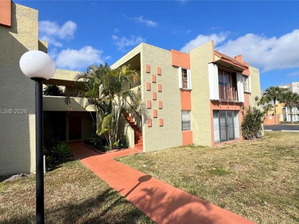9331 SW 4th St , Unit 101A, Miami, FL 33174