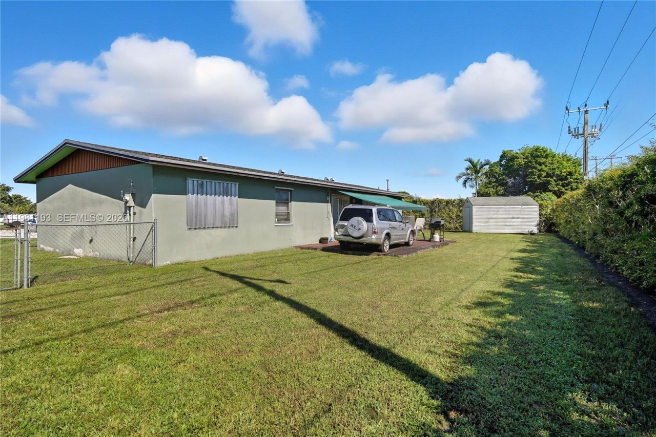 13605 SW 73rd Ter , Miami, FL 33183 Photo