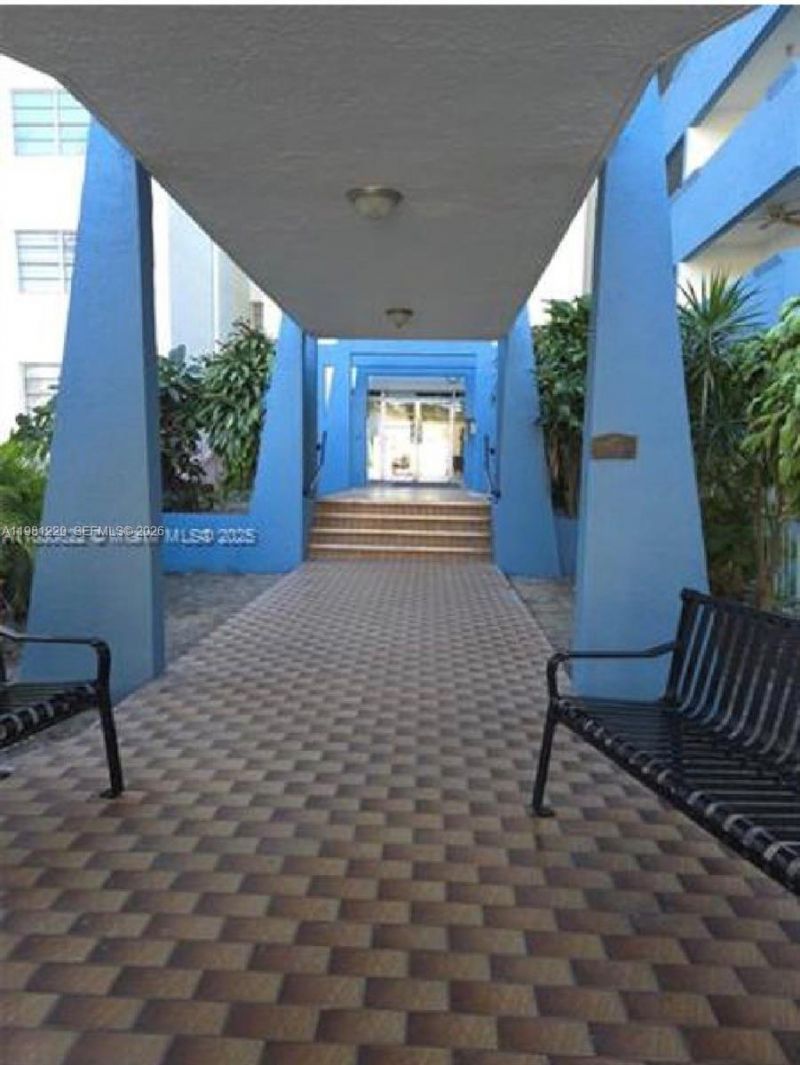 5050 NW 7th St, Unit 511, Miami, FL 33126 Photo